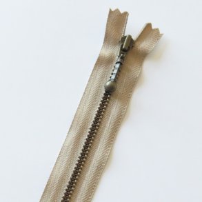 YKK 4 mm antik messing lynls 20 cm - Beige