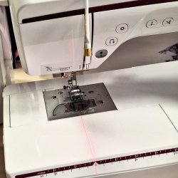 Laserlys til symaskine